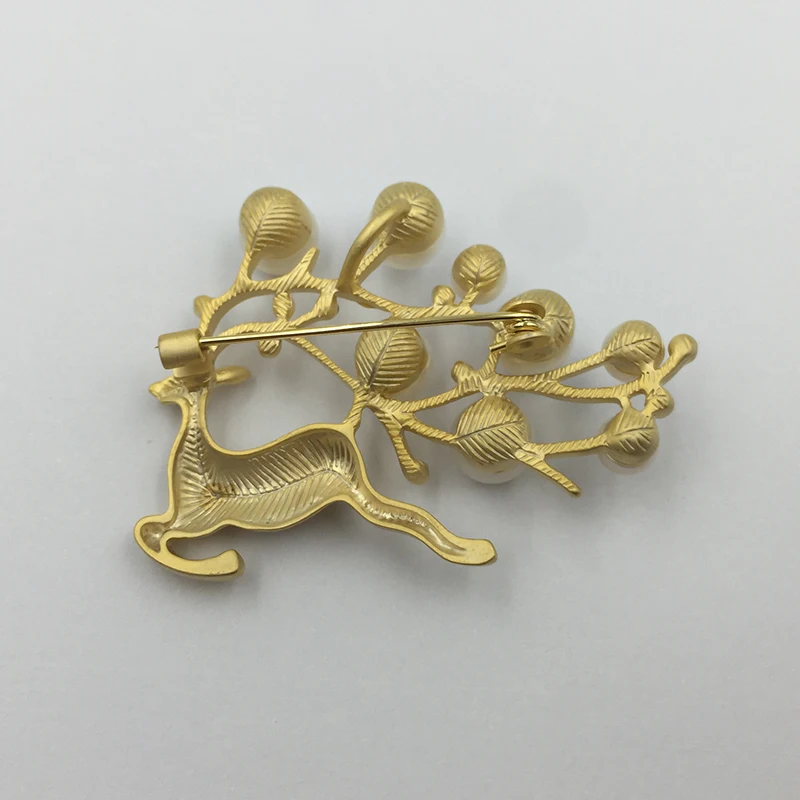 Milu deer christmas gift natural pearls brooch for women mum (2)