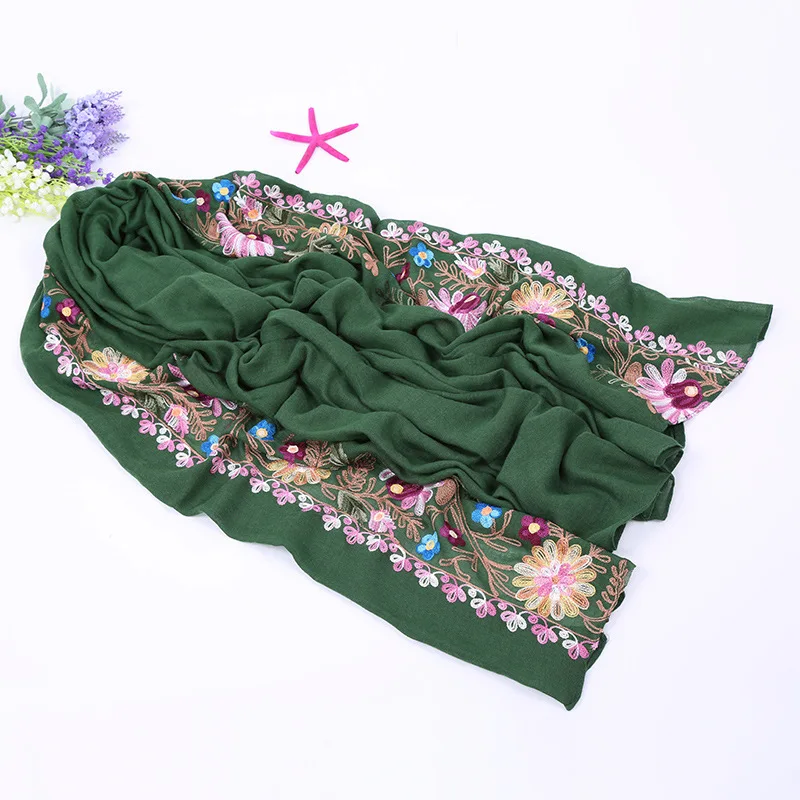 

Winter scarf 2018 national wind embroidered women's scarf women echarpe hiver femme cotton shawls bandana SFYL04