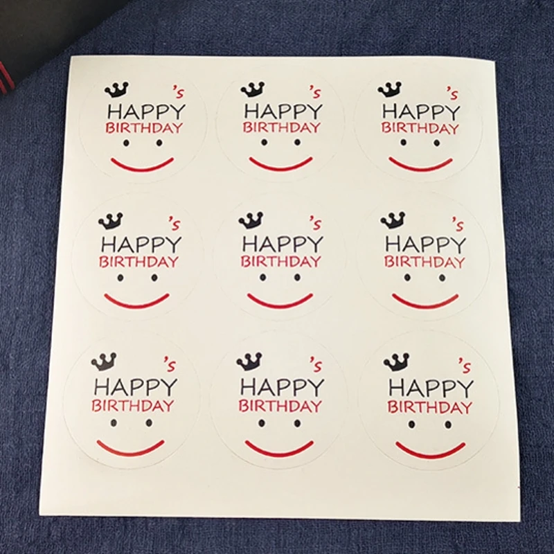 

60Pcs Happy Birthday Circle Smile Face Crown Handmade Cake Packaging Sealing Label Sticker Baking DIY Gift Box Stickers M1263