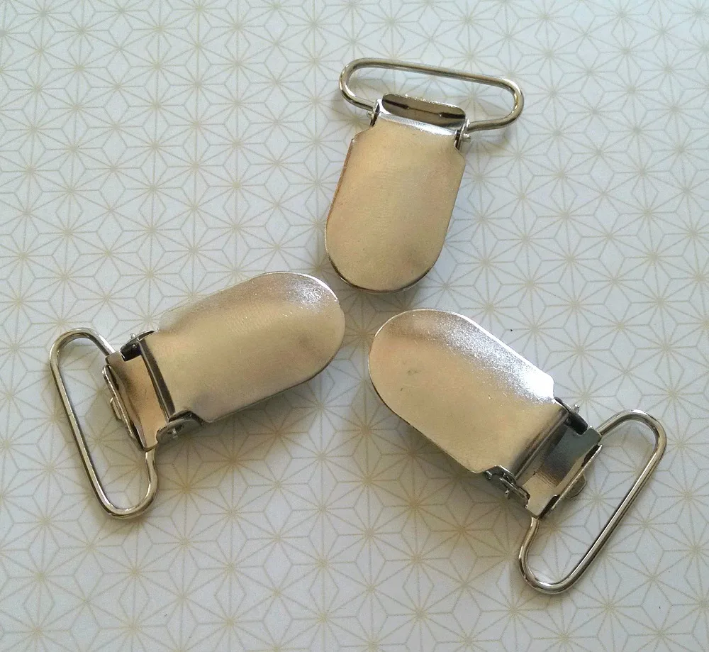 

Free shipping Metal Suspender Paci Pacifier Clips Hook Holder with Plastic Insert