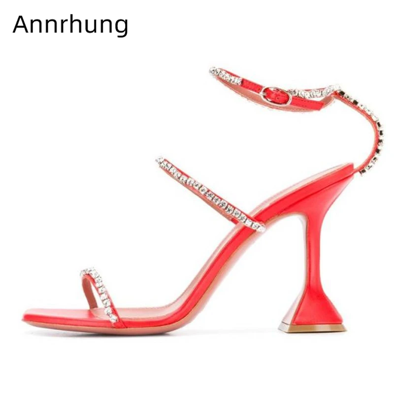 

Chic One-Strap Crystal Sandals Women Cup Heel Gladiator Sandalen Sexy Ankle Strap Rhinestone Sandalias Catwalk Zapatos De Mujer
