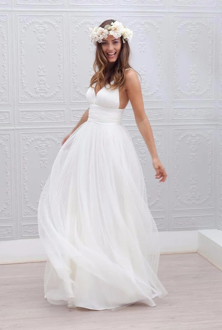 Bohemian Beach Wedding Dresses Spaghetti Straps Pure White Ruched Tulle 2015 Wedding Dresses Simple Style Fairy Bridal Gowns