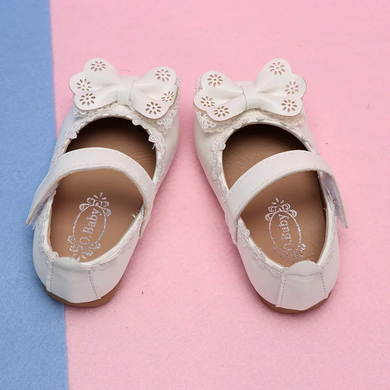 Обувь из искусственной кожи с бантом для маленьких девочек; обувь для маленьких девочек; цвет белый, розовый; платье принцессы для свадебной вечеринки; тонкие туфли; Новинка