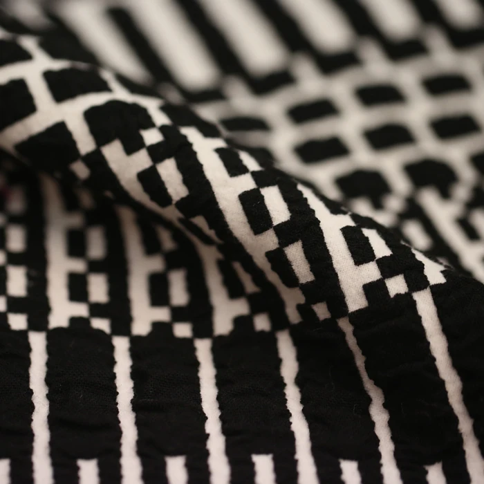 

Fashion Jacquard Fabric 145cm Wide Piano Stripe Cotton Jacquard Fashion Apparel Fabric Brocade Dress Coat Fabric