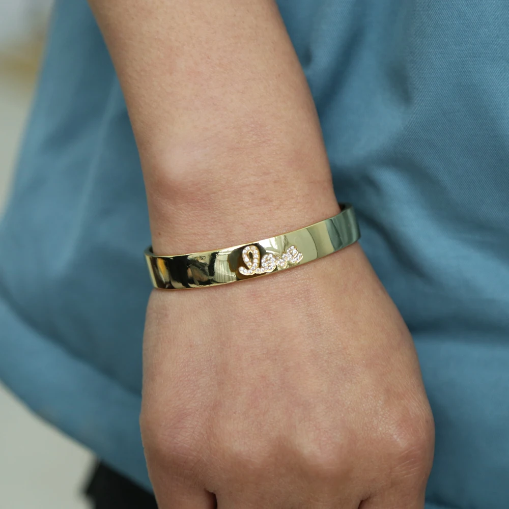 Подарок на день святого Валентина для возлюбленной, золотистое, с разрезом, манжетами и широким браслетом