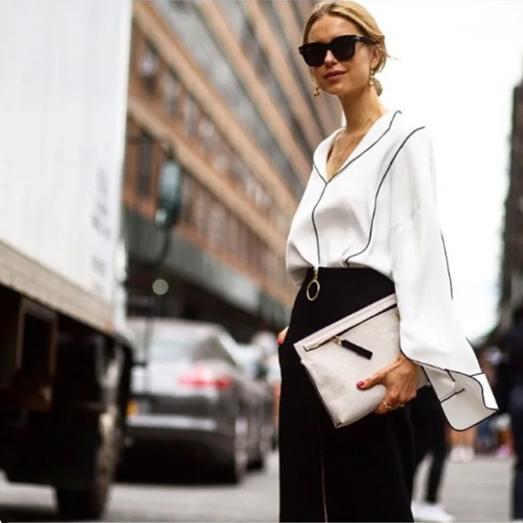 

2019 Spring European American Street Shooting Seiko V Collar Lapel Black Wrap Edge White Shirt Fork Wide Sleeve Chiffon Shirt