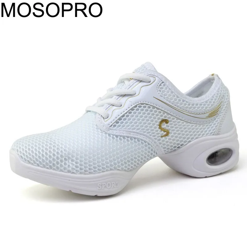 anti slip sneakers