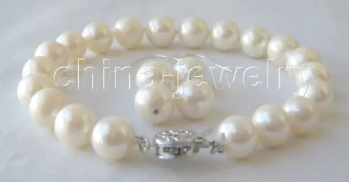 

Free Shipping >>>>Beautiful AAA + 8" 10mm white round freshwater pearl bracelet & earring