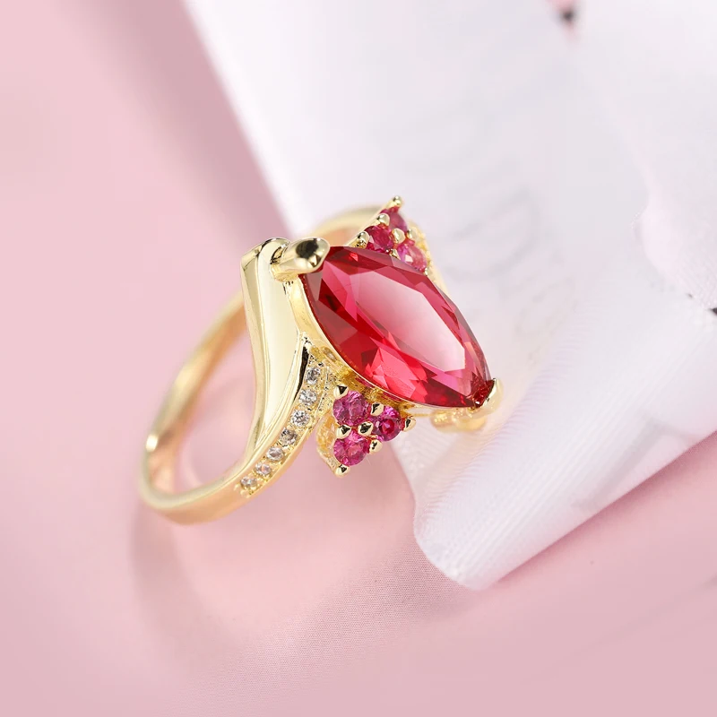 Oval shape thin and glossy personality wedding ring