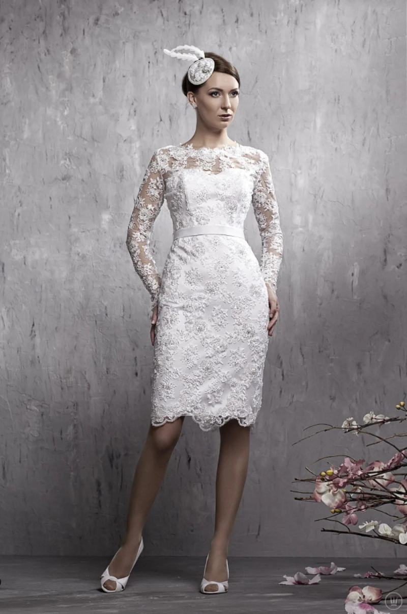 Knee length long back wedding dress Knee length long back wedding dress