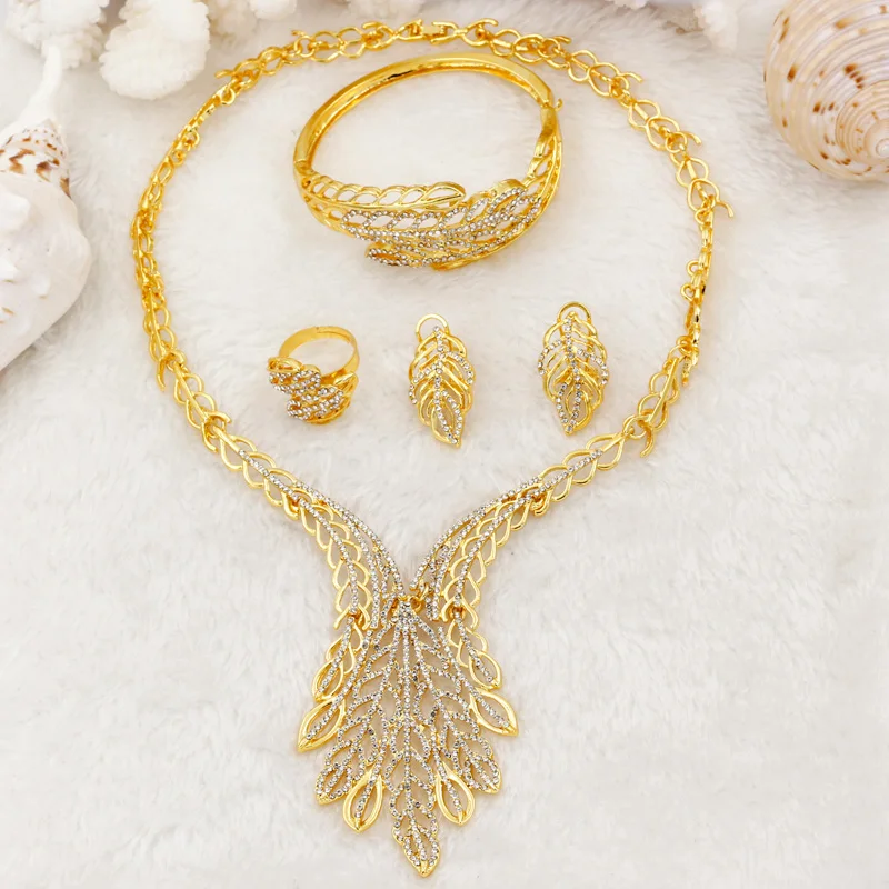 

Fashion Italy 24 Gold Party Jewelry Sets Dubai Glamour Woman Married Crystal Necklace Earrings Bracelet Gift Jewelry Accessories