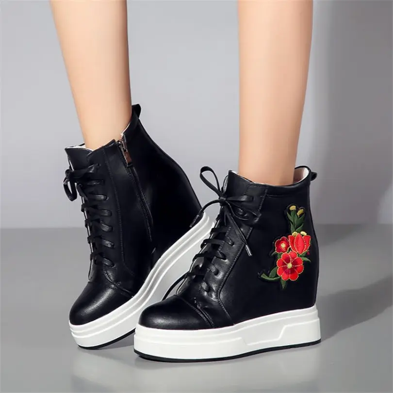Embroider Trainers Shoes Women Cow Leather High Heel Ankle Boots Wedges Platform Pumps Punk Sneakers Lace Up Hi-Top Tennis Shoes
Embroider Trainers Shoes Women Cow Leather High Heel Ankle Boots Wedges Platform Pumps Punk Sneakers Lace Up Hi-Top Tennis Shoes