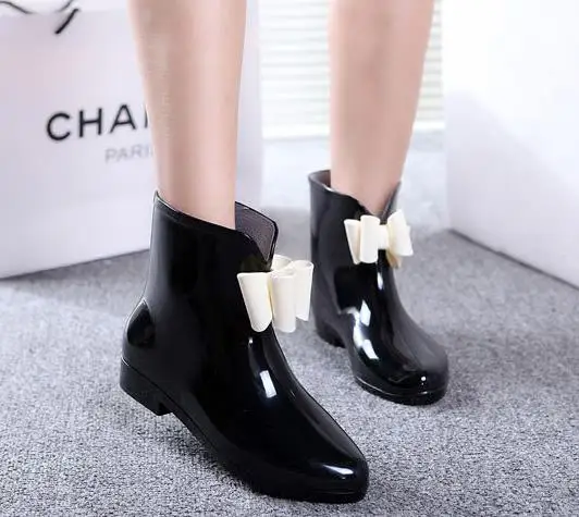 baratas Senhoras da moda botas de chuva botas de chuva de curta sapatos de borracha tubo de adultos sapatos à prova d água não deslizamento sapatos de trabalho outono