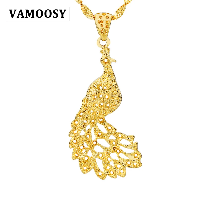 

VAMOOSY 2018 Fashion Royal Peacock Women Pendant Shiny 24K Gold Color Pendant Vintage Jewelry Student Bling Women Pendant Gift