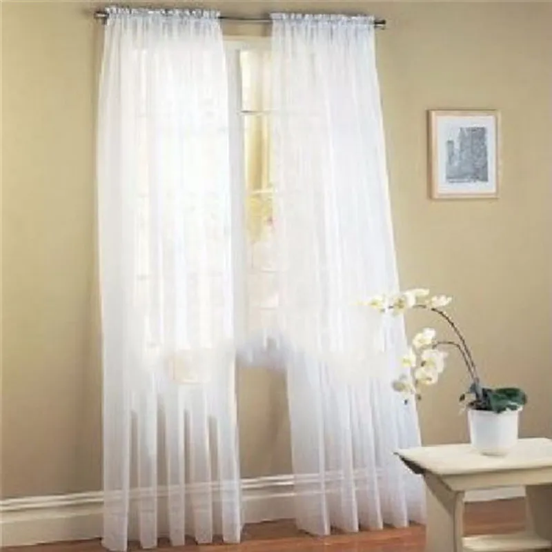 Тюль однотонная. Тюль в комнату с балконной дверью. Шторы-нити в интерьере. Тюль без ночных штор. Можно ли без тюля.