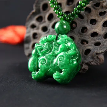 

New Style Natural Cyan Jadeite Carved Pixiu Pendant Necklace Trendy Men and Women's Bring Money Animal Amulet Jewelry Wholesale