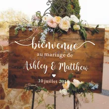 Vestido de Noiva Estilo francês Espelho Vinil Decalque Nomes Personalizados Adesivos de Parede de Casamento Bem-vindo Sinal de Vinil Murais Romântico Mariage Decoração AZ843