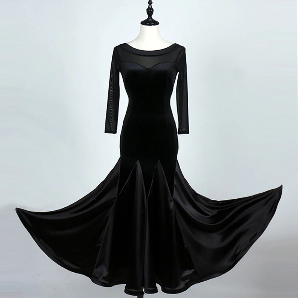 

Classical Latin Dancing Dress For Ladies Black Color Velvet Backless Skirts 2018 New Woman Square Flamenco Ballroom Dress Q11084