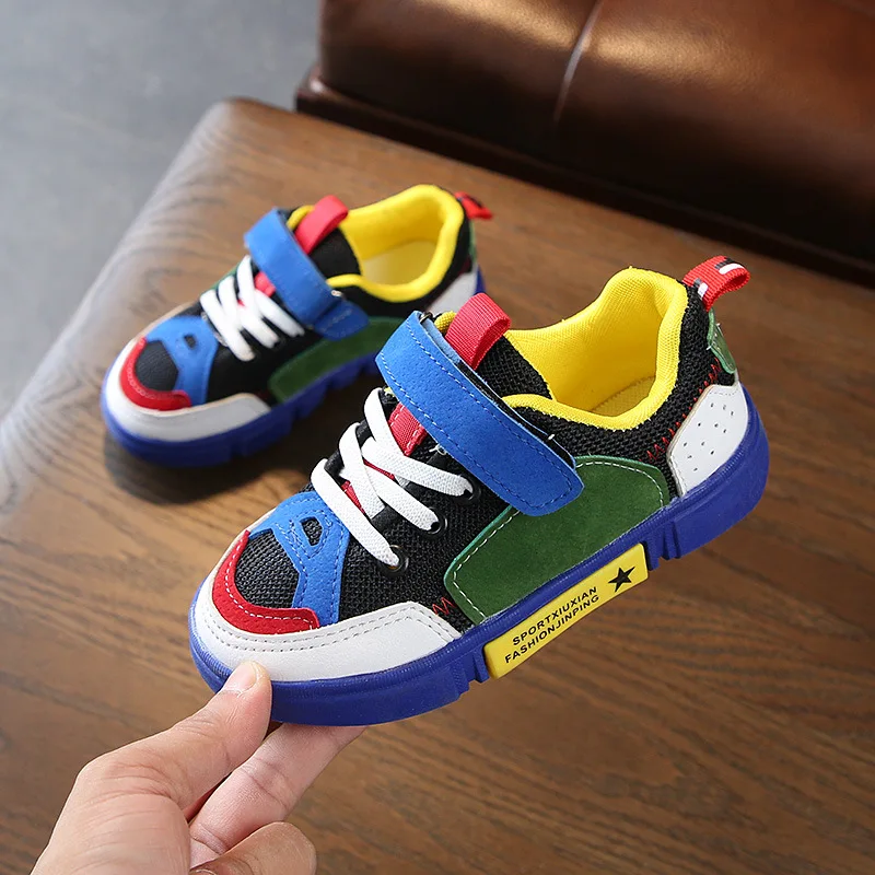 الخريف الربيع إلكتروني الملونة تنفس شبكة الطفل الفتيات رياضية الفتيان أحذية ناعمة الاطفال العلامة التجارية أحذية تزلج طفل فتاة أحذية رياضي...