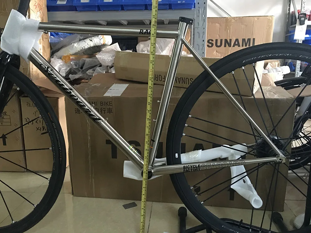 Perfect Seaboard CR-MO Steel Road Bike Frame Carbon Fork 700C Classic Chrome Frameset Tapered Brush Silver 4130 Heat Treating 1 Perfect Seaboard CR-MO Steel Road Bike Frame Carbon Fork 700C Classic Chrome Frameset Tapered Brush Silver 4130 Heat Treating 1