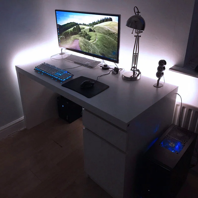 подсветка стола компьютера. стол с ргб подсветкой. компьютерный стол с подсветкой. сделай свет на компьютере. компьютерный стол с подсветкой.