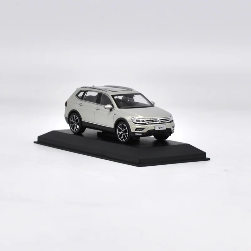 1:43 Advanced сплава модели автомобилей, высокая моделирования TIGUAN L 2017 моделей автомобилей, металл diecasts, детские игрушки, бесплатная доставка