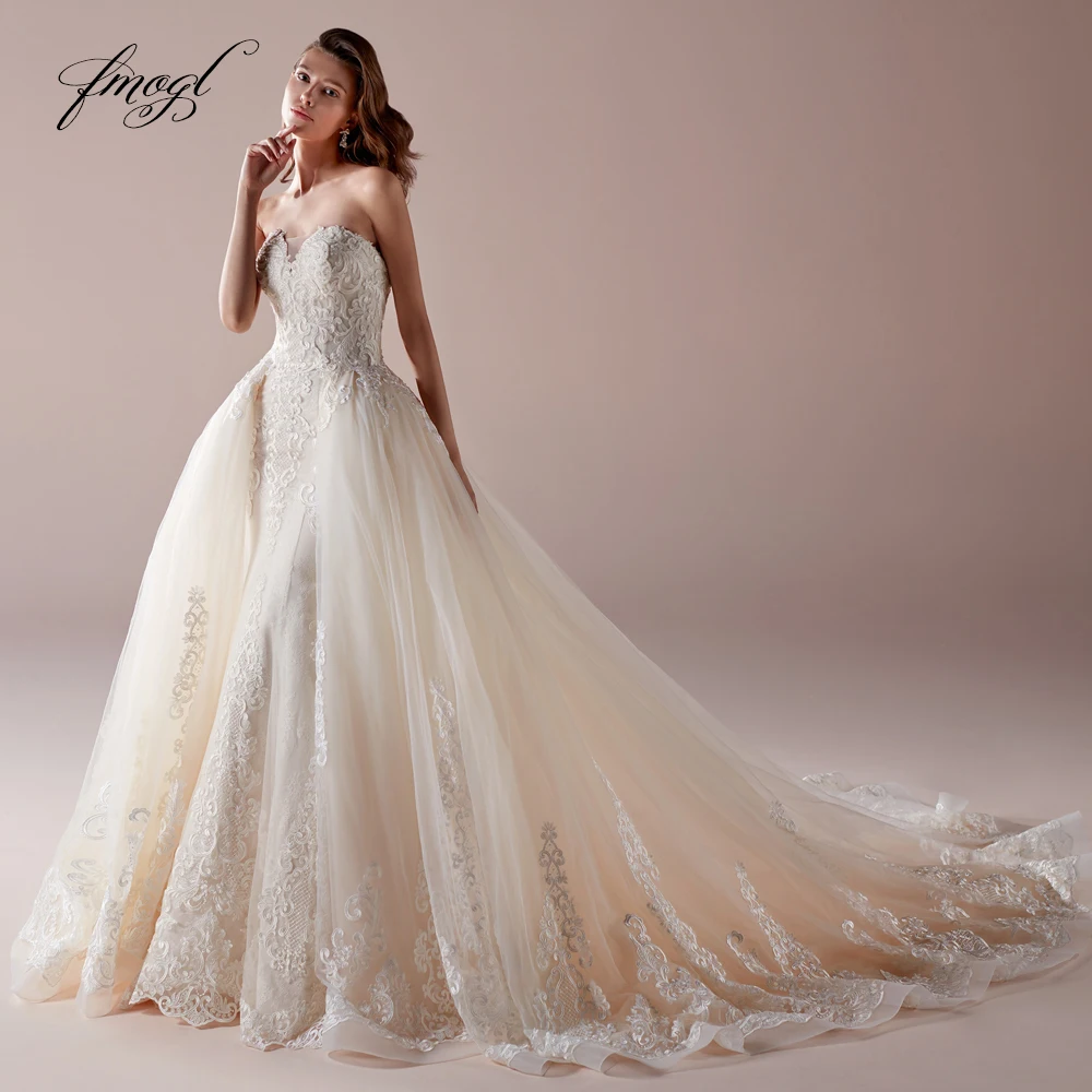 

Fmogl Sexy Backless Strapless A Line Princess Wedding Dresses 2020 Elegant Appliques Beaded Chapel Train Vintage Bridal Gowns