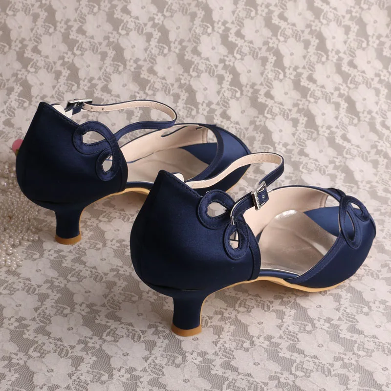 Женские вечерние туфли с открытым носком; свадебные атласные сандалии на низком каблуке для выпускного бала; цвет темно-синий