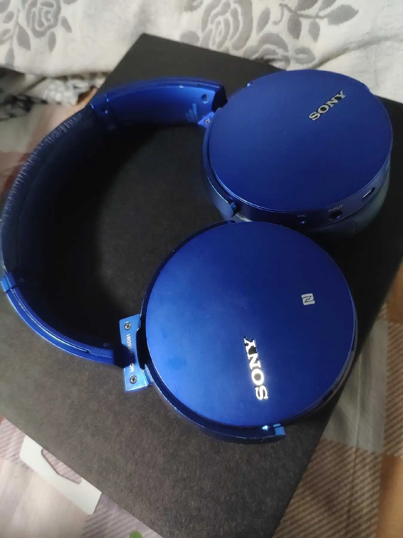 Б/у беспроводные наушники SONY MDR-XB950B1 Extra Bass с управлением через приложение