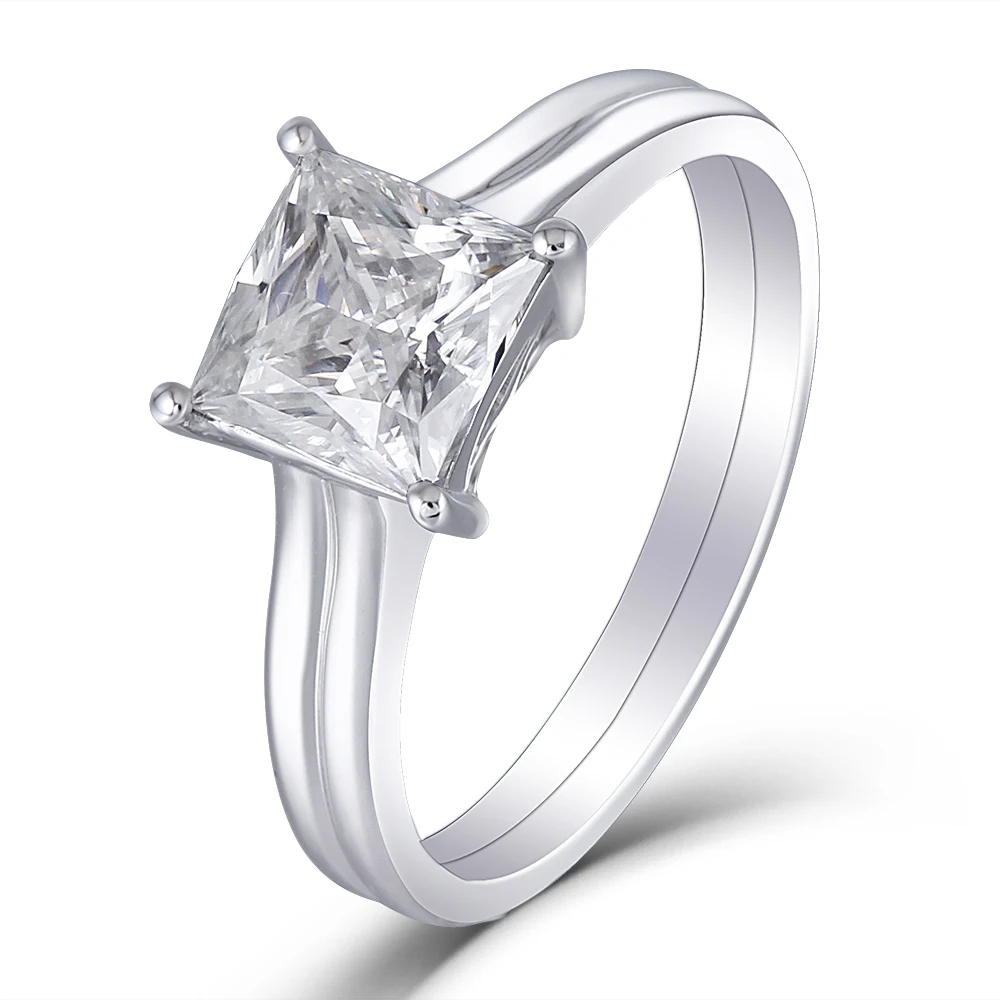 princess cut moissanite engagement ring (5)