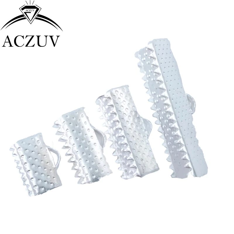 15 cord clips (3)