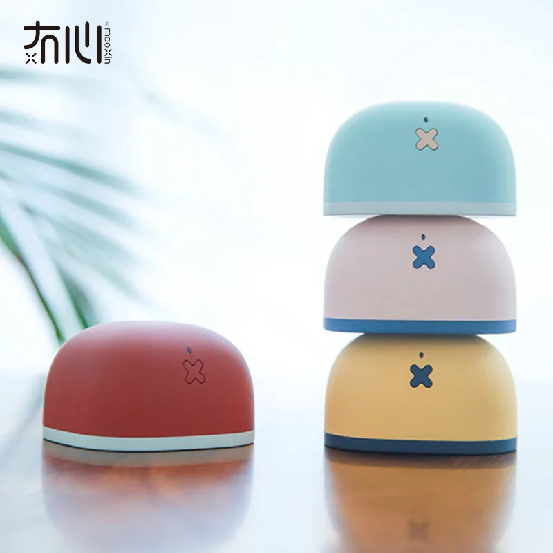 

Maoxin mini Bluetooth speaker cute jelly potable wireless 5W hands free with selfie and silicone lanyard music player soundbar