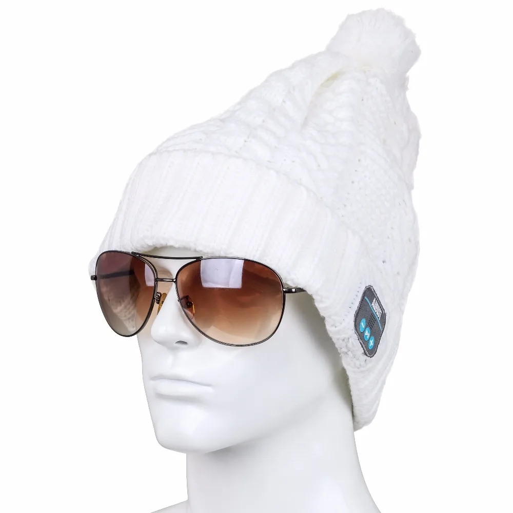 August EPA30W Bluetooth Cap with Speaker