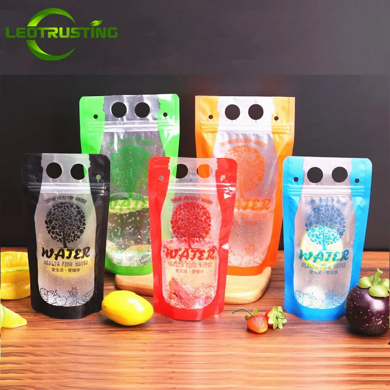 

Leotrusting 50pcs 250-500ml Handle Plastic Beverage Bag Hot/Cold Juice Milk Coffee Drinking Bag Party Wedding Beverage Pouches