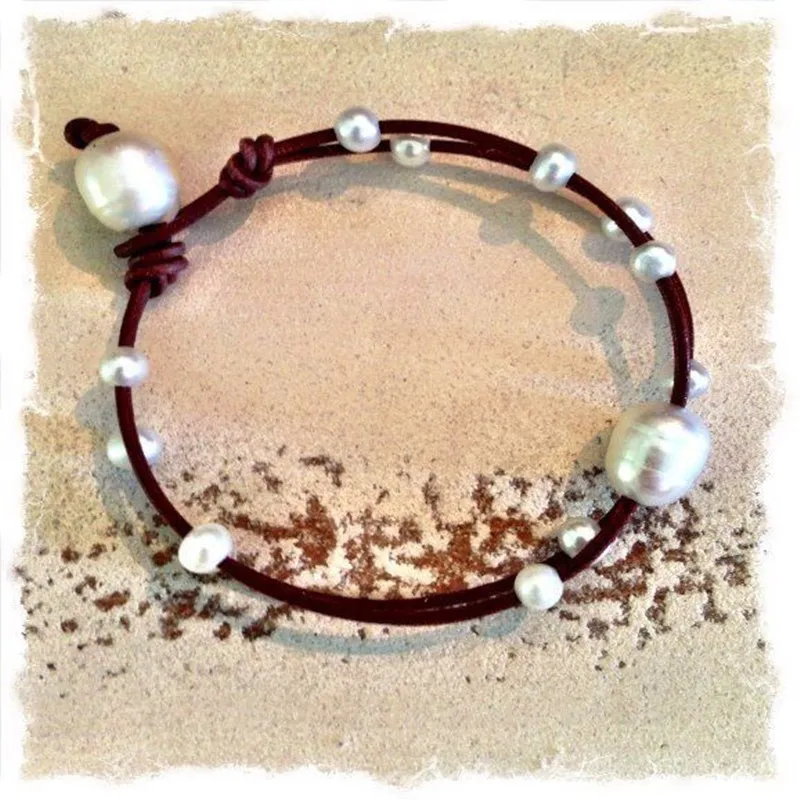 

Dongmu Jewelry Bohemian Style Natural Freshwater Pearl Leather Cord Bracelet Classic Style Ms. Best Gift Handmade