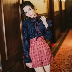 2019 Primavera Nuevas Mujeres Arco Manga Larga Camisa a Rayas Volantes + Cuadros de Cintura Alta Pantalones Cortos Pantalón Traje Diosa Conjunto de Dos Piezas 2019 Primavera Nuevas Mujeres Arco Manga Larga Camisa a Rayas Volantes + Cuadros de Cintura Alta Pantalones Cortos Pantalón Traje Diosa Conjunto de Dos Piezas