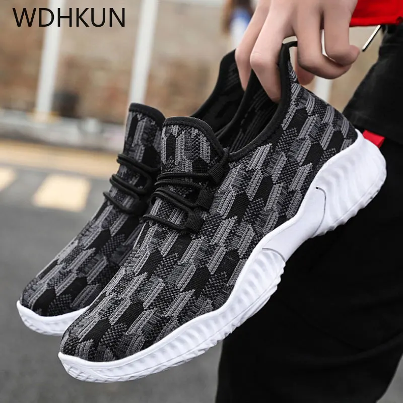 

Hot Sale Casual Sneakers Outdoor Human Race Shoes Sneakers For Men Male Fashion Shoes Mens Low-Cut Trainers Breath Sports Shoes