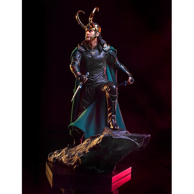 

The Avengers Thor: Ragnarok Megamind Loki Laufeyson Combat scenario Ver PVC Action Figure Collectible Model Toy Box-Packed 25cm