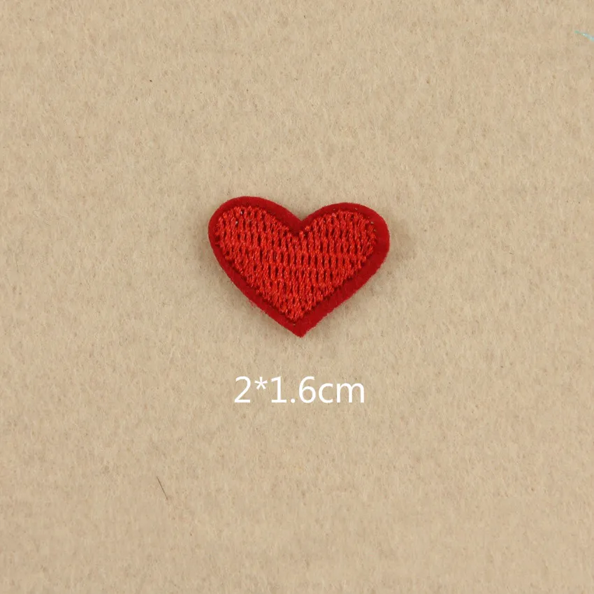 

30Pcs Little Heart Embroidered Patches Iron On Patches Sewing Applique Badge Clothes Patch Stickers Apparel Craft Accessories