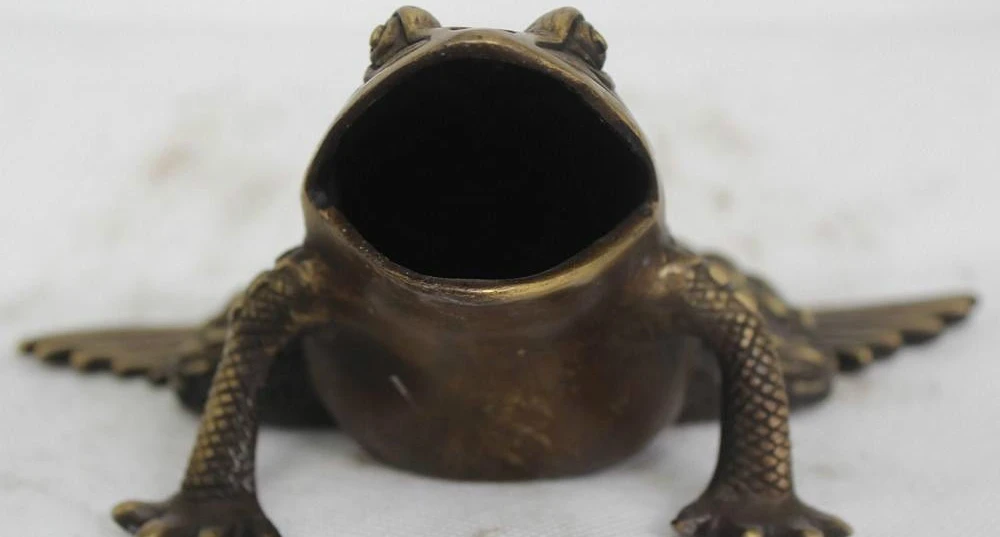 

3"China Chinese Folk Fengshui Purple Bronze Lucky Lifelike animal Frog Statue
