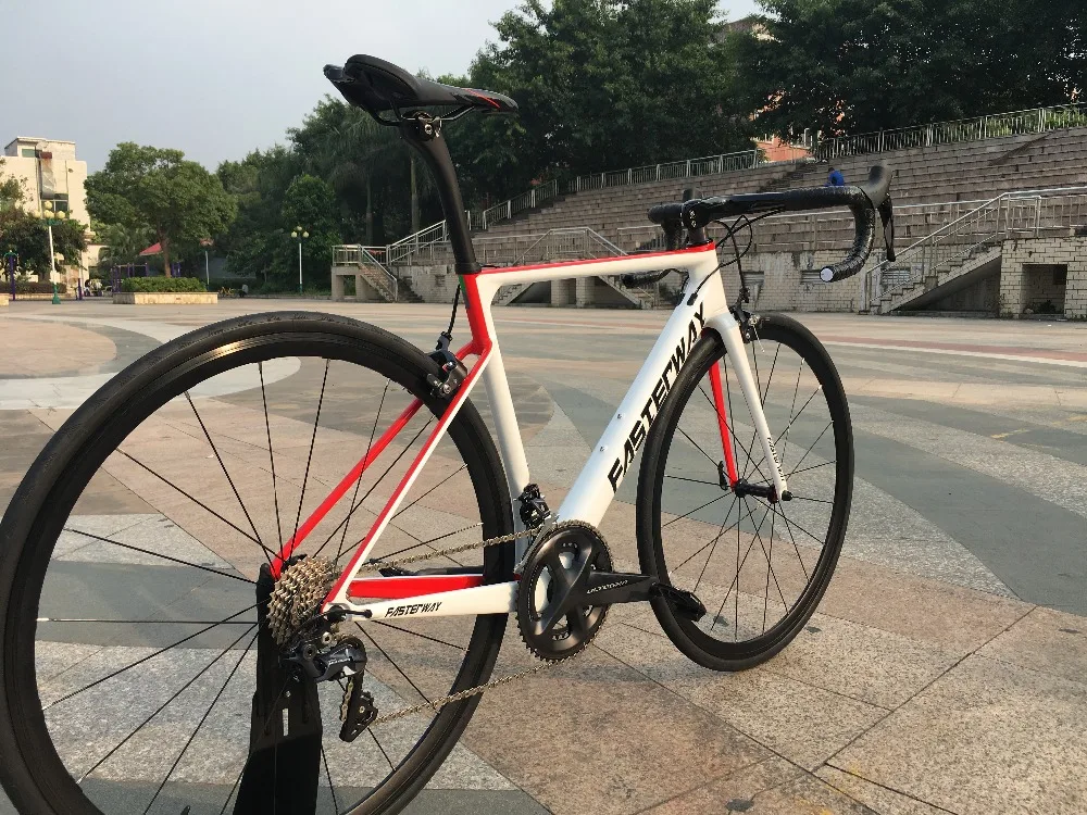 Clearance 700C carbon Road Complete Bike 22 Speed 105 5800 Groupset TAIWAN brand light blue sky FASTERWAY CLASSIC D brake 49/52/54/56/58 83 Clearance 700C carbon Road Complete Bike 22 Speed 105 5800 Groupset TAIWAN brand light blue sky FASTERWAY CLASSIC D brake 49/52/54/56/58 83