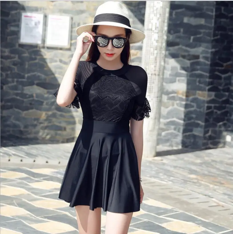 

2019 Black One Piece Swimsuit Short Sleeve Black Swimwear Sexy Skirt High Neck Bathing Suit Halter Swim Beach Wear Beach Wear