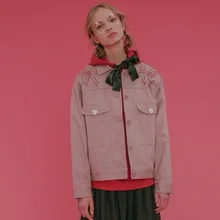 Весна и осень Для женщин Мода Бейсбол куртка принт в полоску с длинными рукавами короткая куртка Леди Тонкие Outwears розовым бантом Вышивка