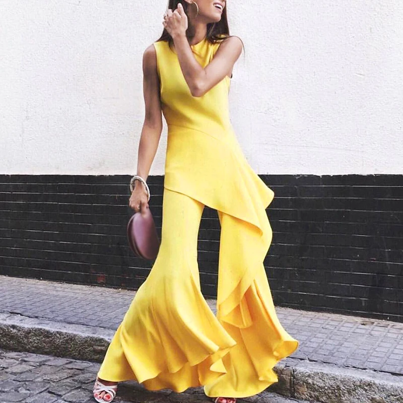 

2019 New Ladies Sleeveless Slim Fit Solid Color Ruffles Bell-bottom Round Neck Jumpsuit