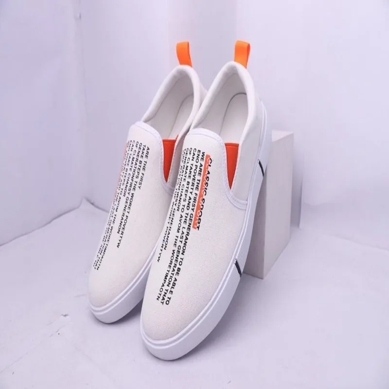 

Men's shoes summer tide shoes 2019 new one pedal lazy canvas shoes Korean version of the British youth wild cloth shoes