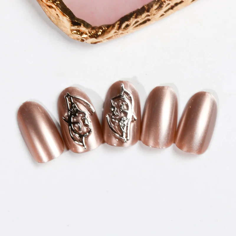 

princess fake nails lady face metal design press on round nail tips free stickers