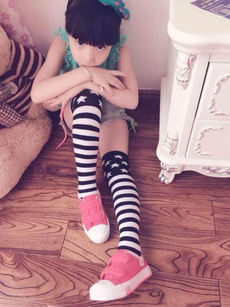 2014-NEW-Fashion-girl-US-flag-long-socks-Baby-Girl-stripes-stars-tube-socks-over-knee (1)