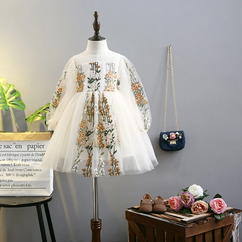 

2019 Spring and Autumn New Fashion Sweet Lively Embroidery Floral Bud Silk Gauze Ball Gown Long-sleeved Lantern Sleeve Dress