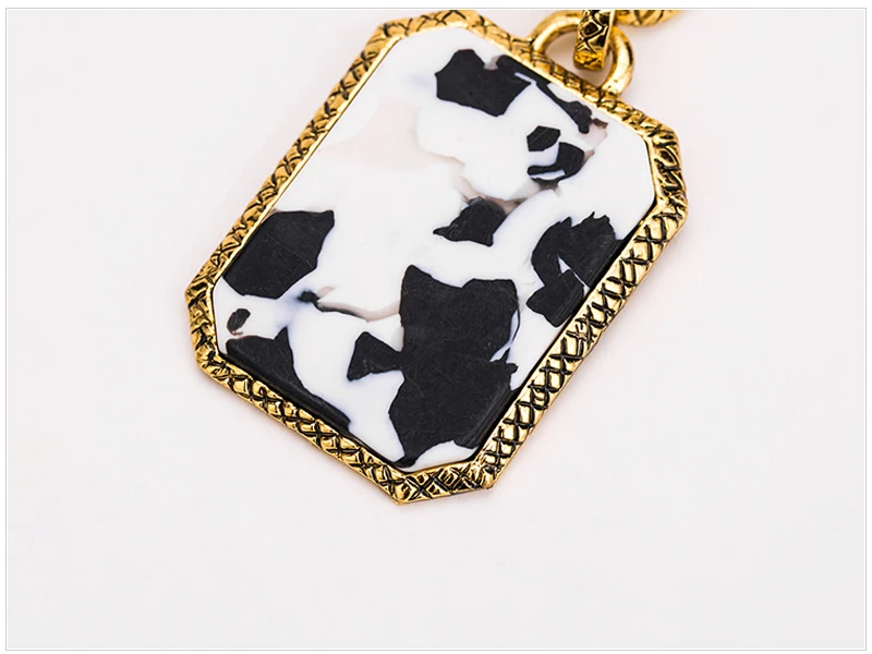 White Marble Square Earrings  (3)