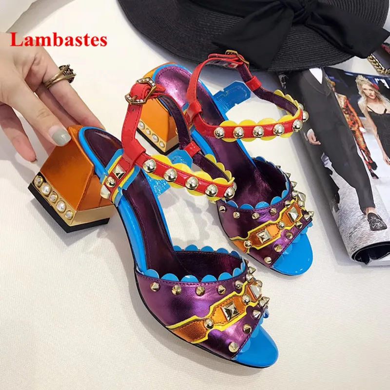 

2018 Summer Mixed Color Women Sandals Peep Toe Rivets Punk Style Crystal Designer Women Sandals Square Heel Casual Shoes Women